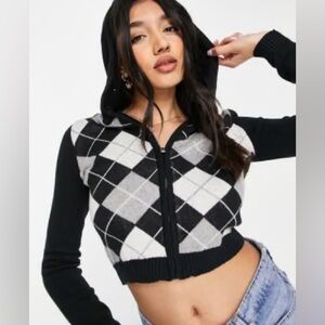 Hollister • Argyle Print Zip Hooded Cropped Sweater